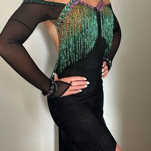 New ballroom dress for sale with the sleeves